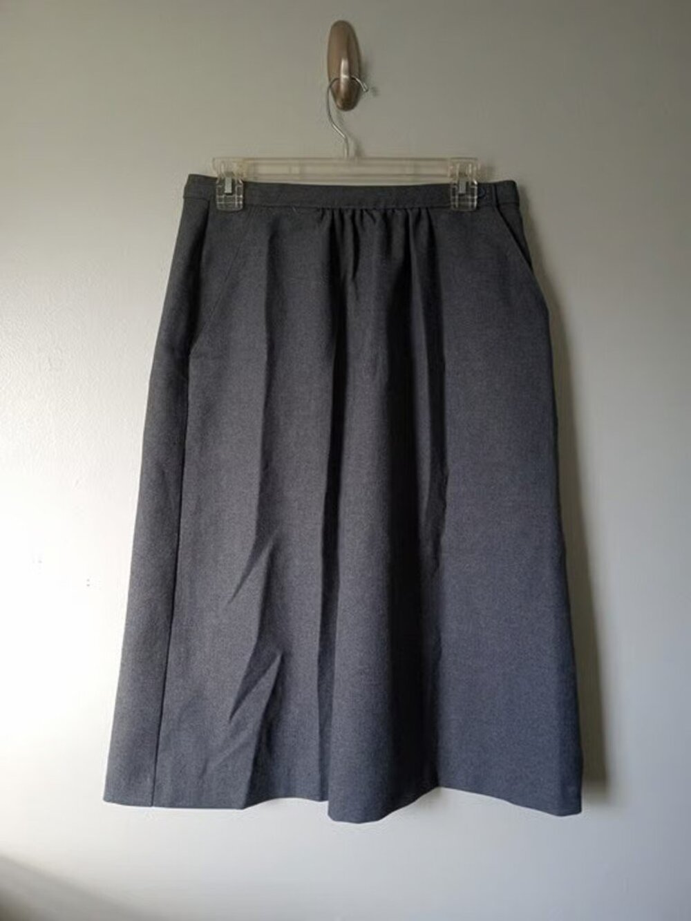 Vintage 1980s JC Penny Gray Polyester Mid Skirt